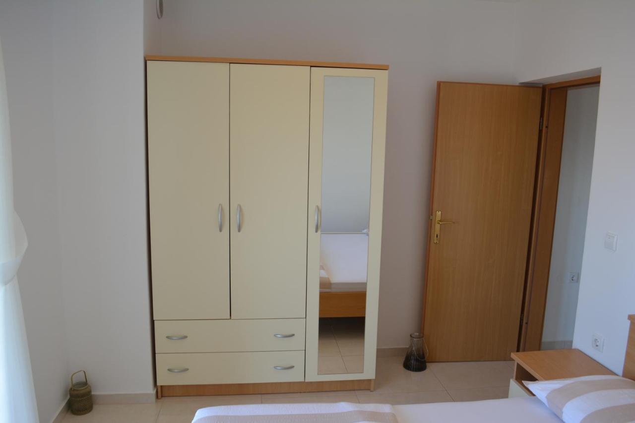 Apartments Curic Трогир Экстерьер фото